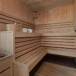 Beautiful In With Sauna